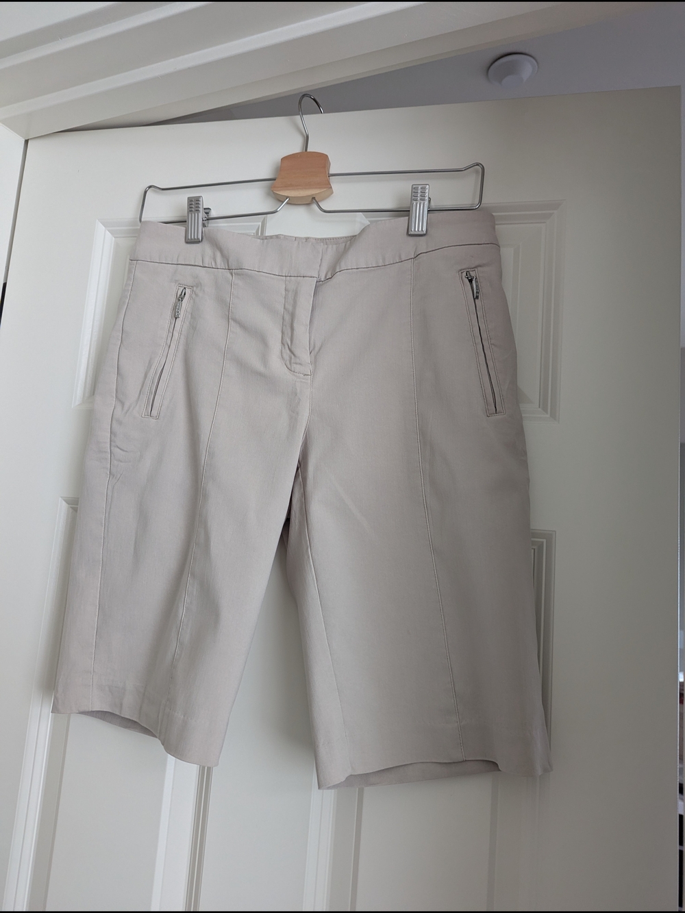Izod Light Beige Bermuda Golf Shorts with Zip Pockets